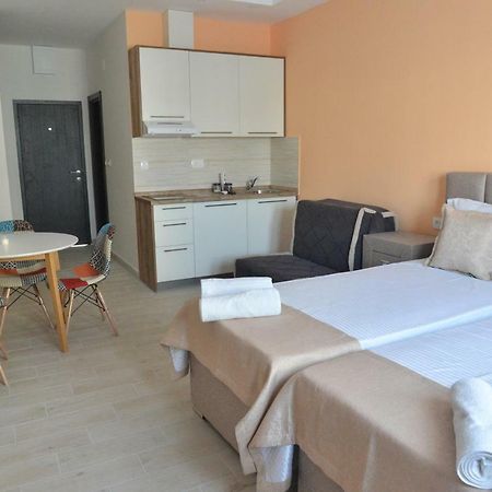 Helada Apartments Tivat Eksteriør bilde