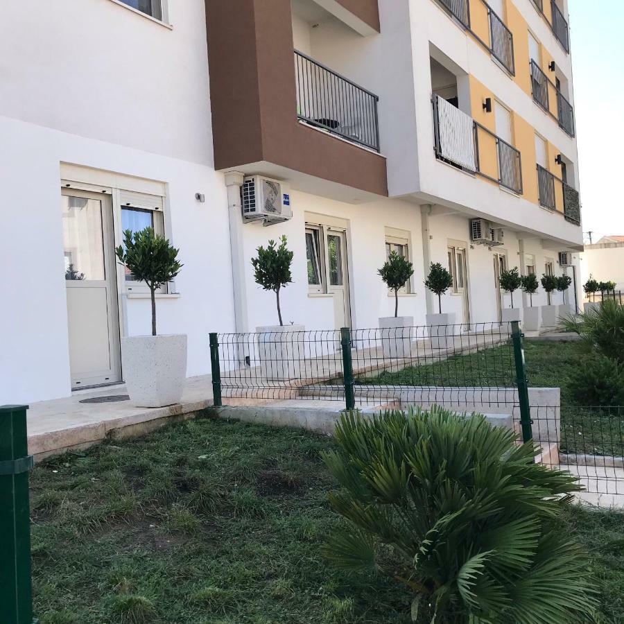 Helada Apartments Tivat Eksteriør bilde
