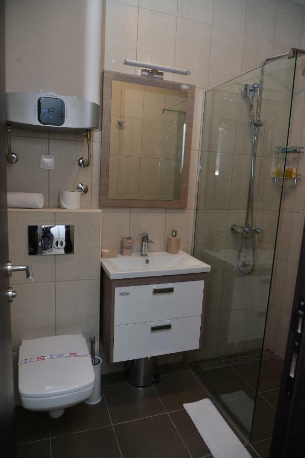Helada Apartments Tivat Eksteriør bilde